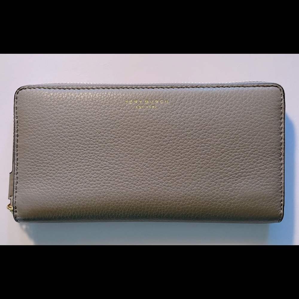 Tory Burch Perry Grey Heron pebble leather wallet